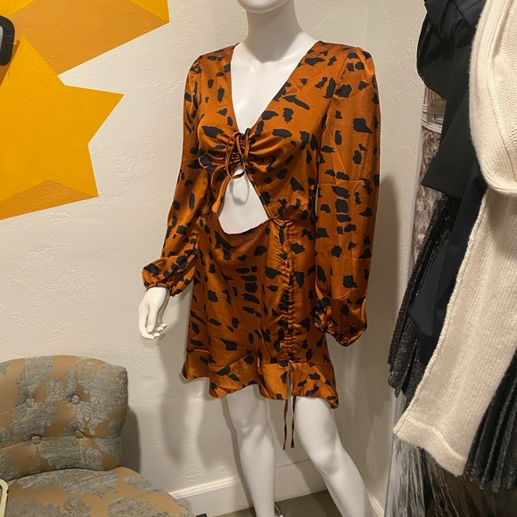 Bedrock long sleeve dress size M - Picture 6 of 12